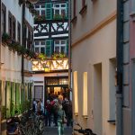 Bamberg bei Nacht - Schlenkerla Ringleinsgasse - Foto: © Gerhard Schlötzer